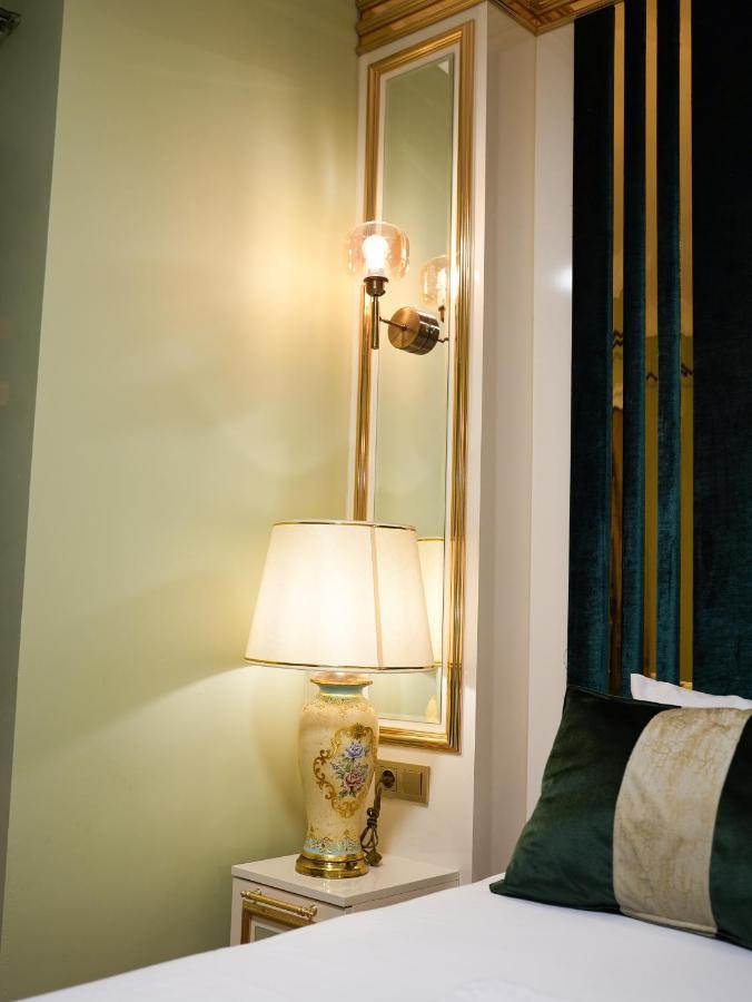 Whitemoon Hotel Suites Taksim Istanbul Exterior foto